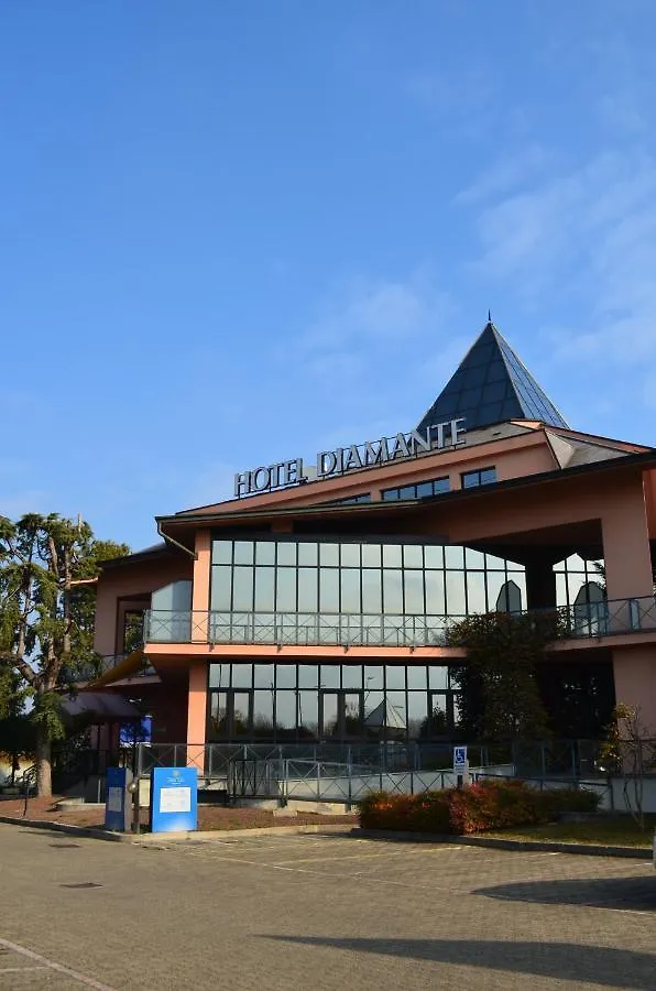 10 Hotel Business in Lombardia che Vale la Pena Prenotare