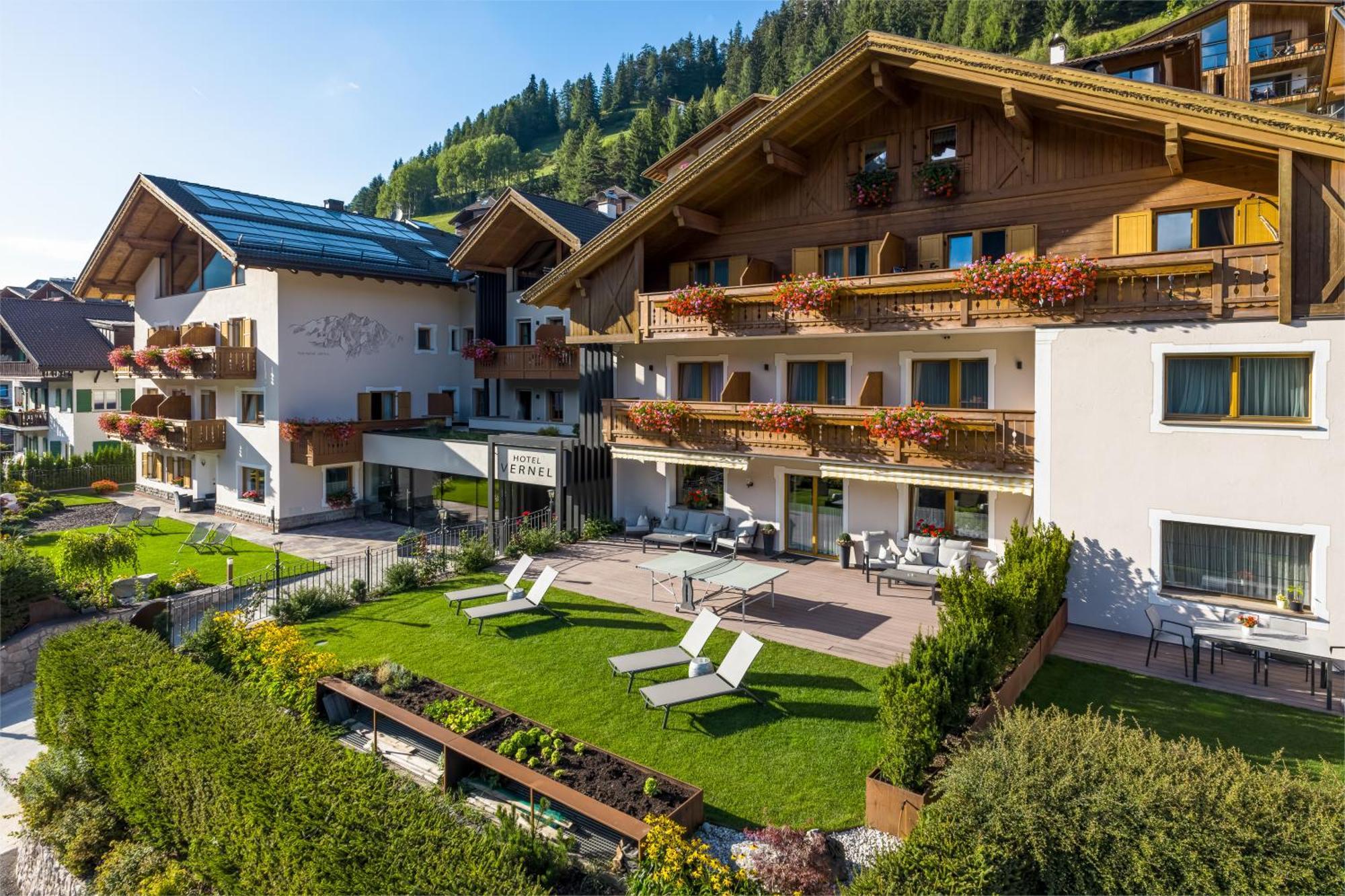 Soggiornare vicino alla Seggiovia 41 Cir: 15 Hotel Centrali a Confronto